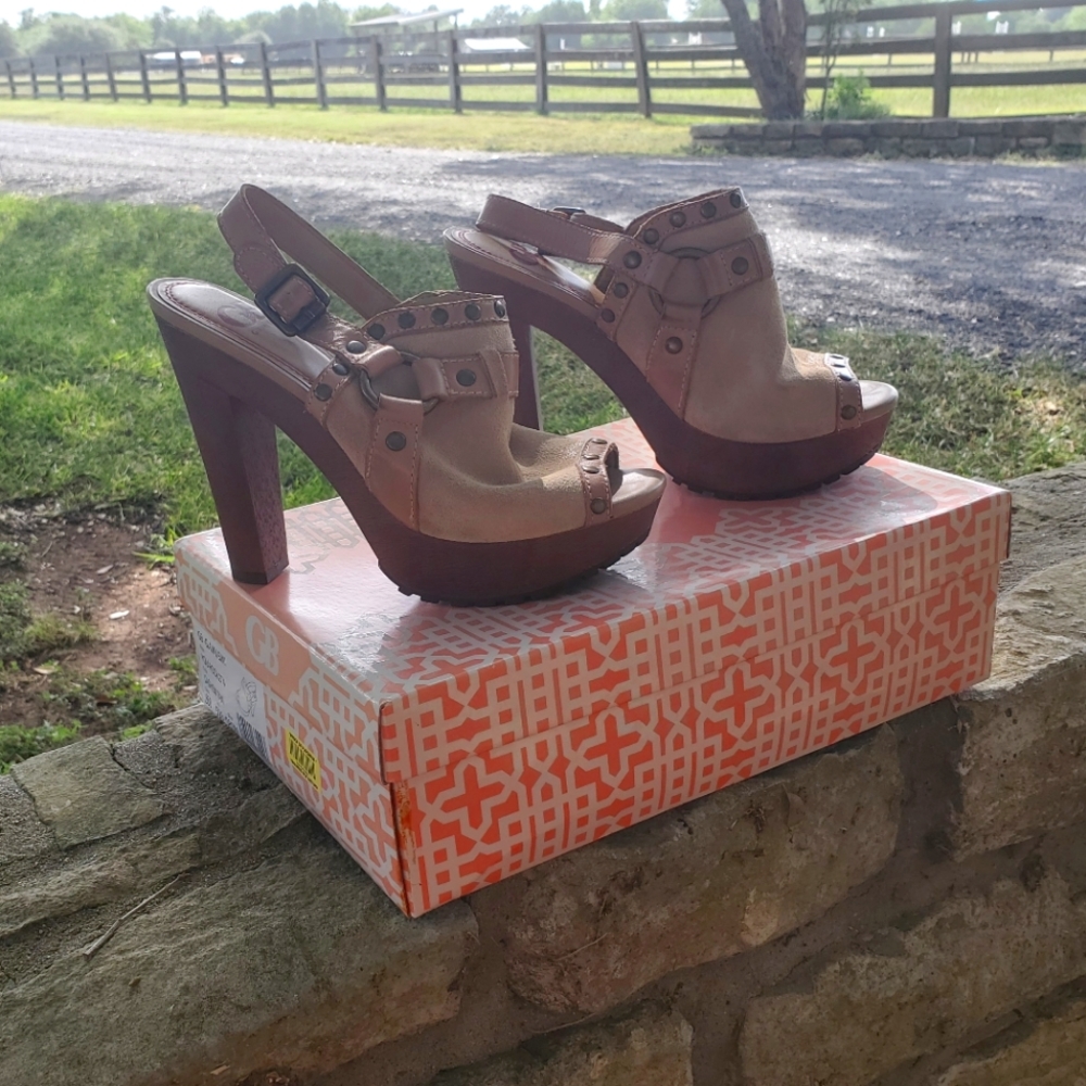 Gianni Bini You Rock open toed slingback clogs